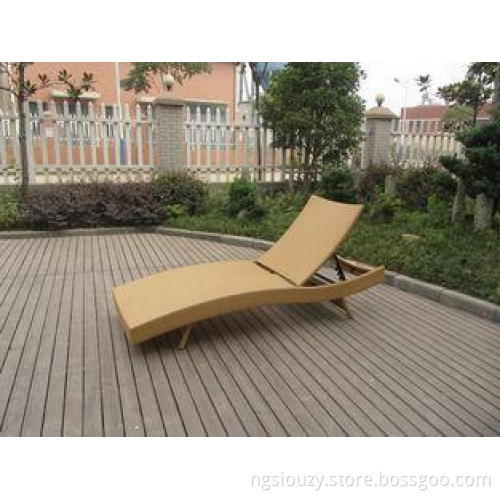 Metal Frame And Orange Wicker Rattan Sun Lounger For Beach